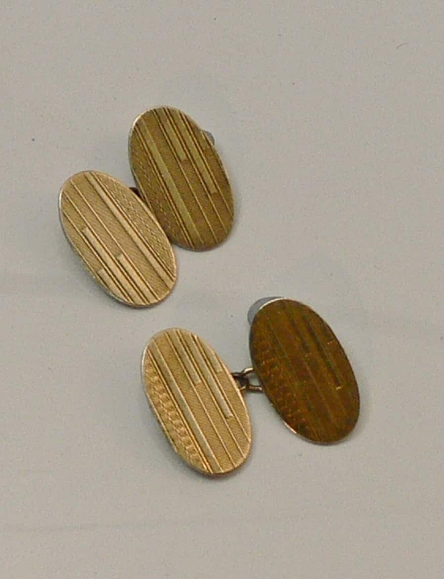 1946 9ct Gold Engine Turned Oval Cufflinks